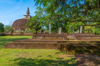 Sri Lanka 'daki Polonnaruwa' da Rankot Vihara.