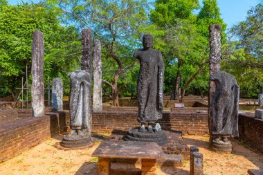 Sri Lanka 'daki Polonnaruwa' da Menik Vihara.