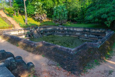 Polonnaruwa, Sri Lanka 'daki kraliyet sarayında havuz..