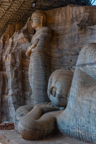 スリランカのポロンナルワにあるGalvihara神社の仏像 — ストック写真
