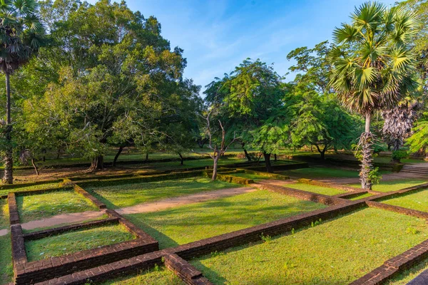 斯里兰卡Polonnaruwa皇家宫殿的废墟 — 图库照片