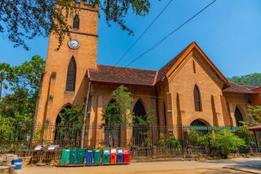 Kandy, Sri Lanka 'daki Aziz Paul Kilisesi manzarası.
