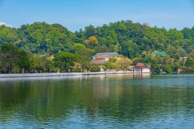 Kandy, Sri Lanka 'daki Kutsal Diş Kalıntısı Tapınağı.