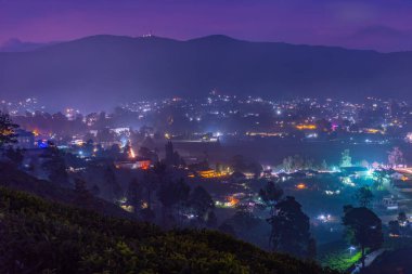 Nuwara Eliya 'nın Sri Lanka' daki gece hava görüntüsü.