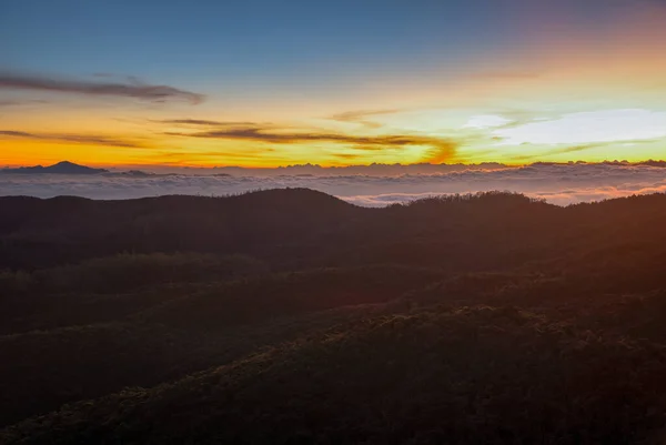 Сонячний Підйом Над Нагір Шрі Ланки Національного Парку Хортон Плейнс — стокове фото