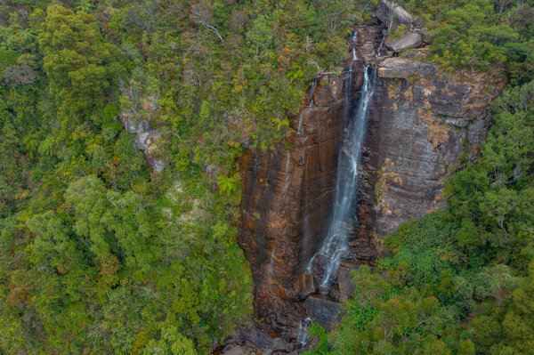 Водопад в Нувара-Элия, Шри-Ланка.