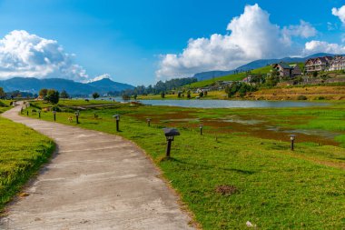 Nuwara Eliya 'daki Gregory Gölü, Sri Lanka.