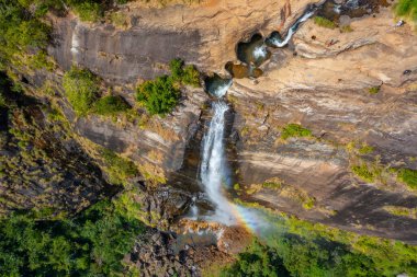 Diyaluma Ella, Sri Lanka yakınlarına düştü.