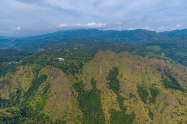 Ella Rock 'tan Sri Lanka dağlarının Panorama manzarası.