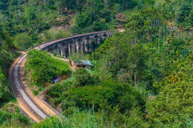 Ella yakınlarındaki Nine Arches Köprüsü, Sri Lanka.