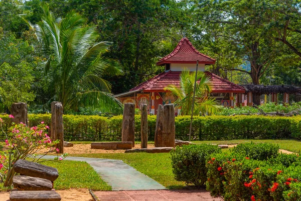 Kataragama Jest Ważnym Miejscem Pielgrzymkowym Sri Lance Ważnym Dla Buddystów — Zdjęcie stockowe