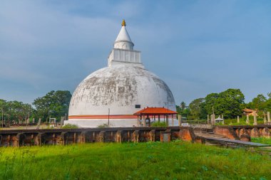Yatala Dalada Wehera Tissamaharama, Sri Lanka 'da güneşli bir günde.