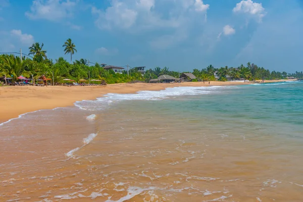 Giornata Sole Sulla Spiaggia Marakolliya Nello Sri Lanka — Foto Stock
