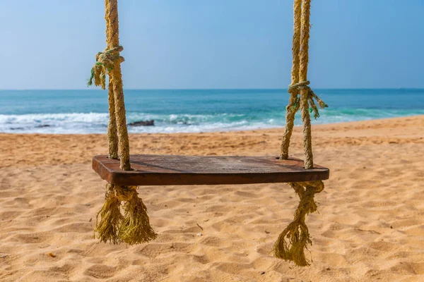 Gunga Vid Stranden Marakolliya Sri Lanka — Stockfoto