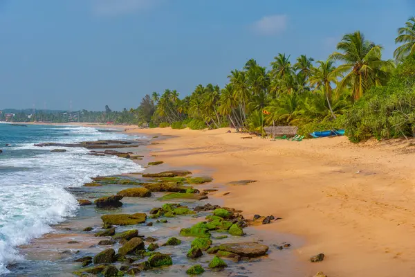 Día Soleado Playa Medaketyia Sri Lanka —  Fotos de Stock