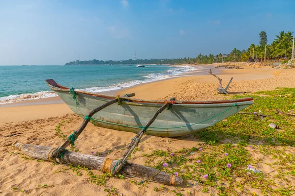 stock image Fishing boats at Marakolliya beach, Sri Lanka.