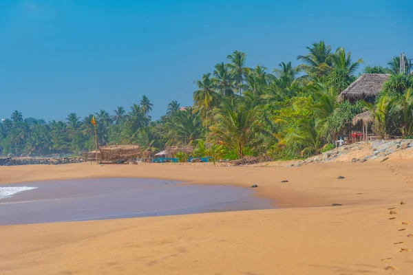 Słoneczny Dzień Plaży Medaketyia Sri Lance — Zdjęcie stockowe