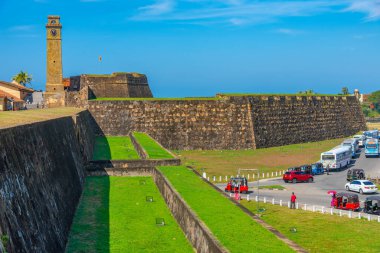 Galle Kalesi saat kulesi askeri kalelere bakıyor, Sri Lanka.