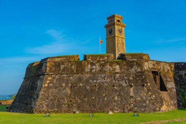 Galle Kalesi saat kulesi askeri kalelere bakıyor, Sri Lanka.