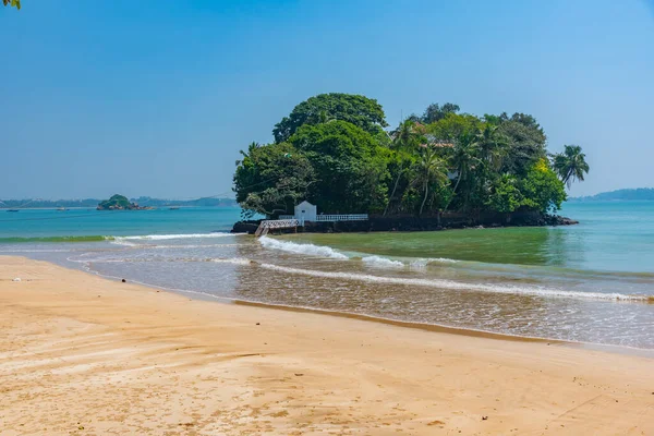 stock image Taprobane island and Weligama beach at Sri Lanka.