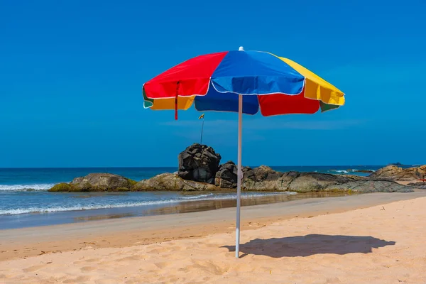 Färgglada Paraply Bentota Stranden Sri Lanka — Stockfoto