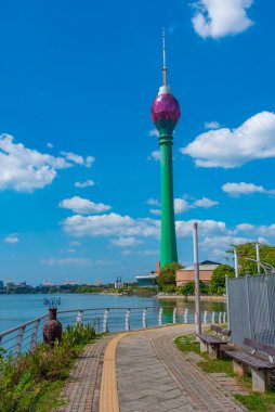 Kolombiya şehir merkezindeki Lotus Kulesi, Sri Lanka.