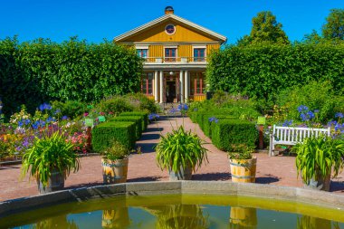 İsveç 'in Göteborg kentindeki gül bahçesinin manzarası.