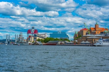Lilla Bombacı İnşa, Askeri gemi Küçük ve Barken Viking gemisi Göteborg şehrinde..