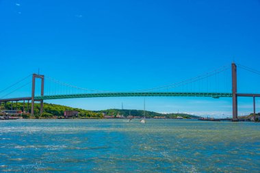 İsveç 'in Goteborg kentindeki lvsborgsbron köprüsü.