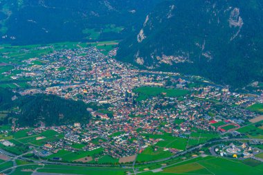 Interlaken, İsviçre 'nin Panorama manzarası.
