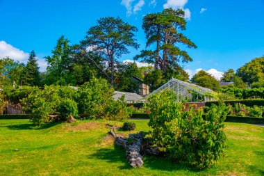 Galler 'in başkenti Cardiff yakınlarındaki St. Fagans Şatosu Bahçeleri.