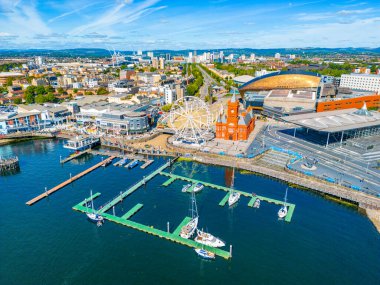 Galler 'deki Cardiff hangarının panorama manzarası.