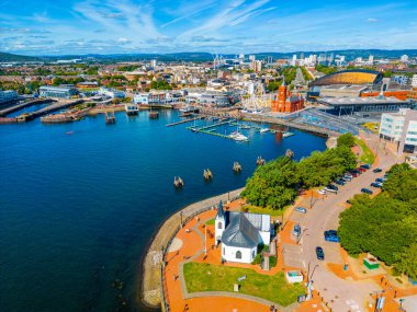 Galler 'deki Cardiff hangarının panorama manzarası.