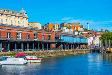 İngiltere 'nin Bristol kentindeki Avon' da Bordeaux rıhtımı.