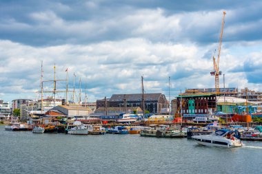 Bristol, Avon 'un Riverside' ı..