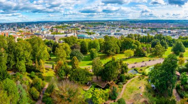 İngiliz kasabası Bristol 'daki Brandon Hill' in hava manzarası.