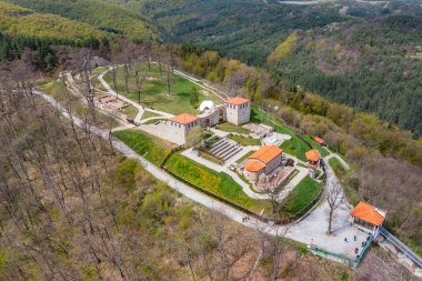 Bulgaristan 'ın Belchin kentindeki Çar Mali Grad kalesi.