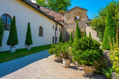 Alman kenti Eichstatt 'taki Willibaldsburg Kalesi Bahçesi.