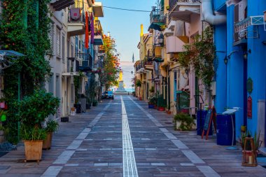 Yunan kenti Nafplio 'daki Dar Sokak.