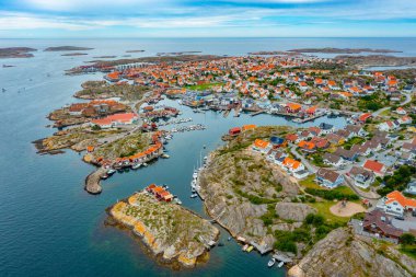 İsveç 'in Kungshamn kentinin Panorama manzarası.