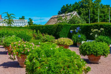 İsveç 'teki Sofiero Sarayı' ndaki bahçeler.