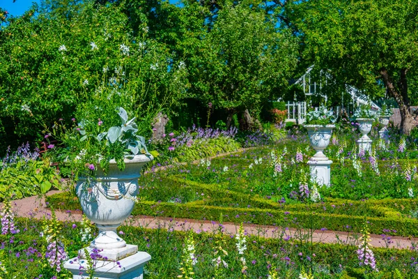 stock image Gardens at Sofiero palace in Sweden.