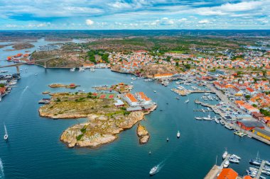 İsveç 'in Kungshamn kentinin Panorama manzarası.