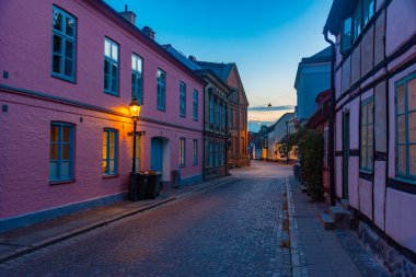 Lund, İsveç 'te eski bir kasaba caddesi...