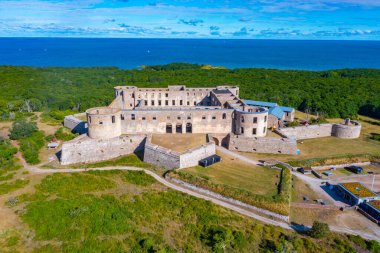 İsveç 'teki Borgholm şatosunun havadan görünüşü.