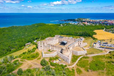 İsveç 'teki Borgholm şatosunun havadan görünüşü.