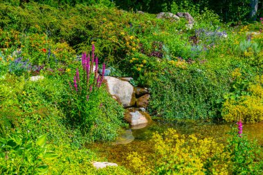 İsveç 'teki Solliden Sarayı' ndaki bahçeler.