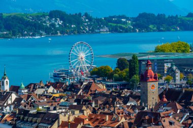 İsviçre 'de KKL binası olan Luzern Panoraması.