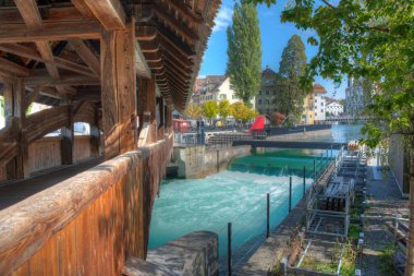 İsviçre 'nin Luzern kasabasında Spreuerbruecke Panoraması.