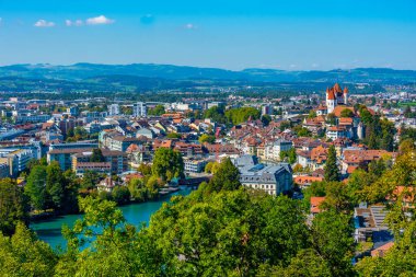 İsviçre 'nin Thun kasabasının Panorama manzarası.